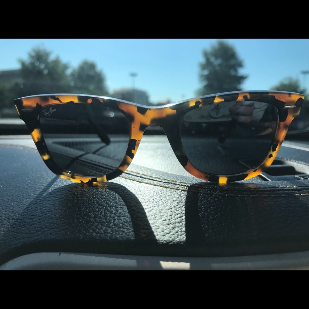 RayBan